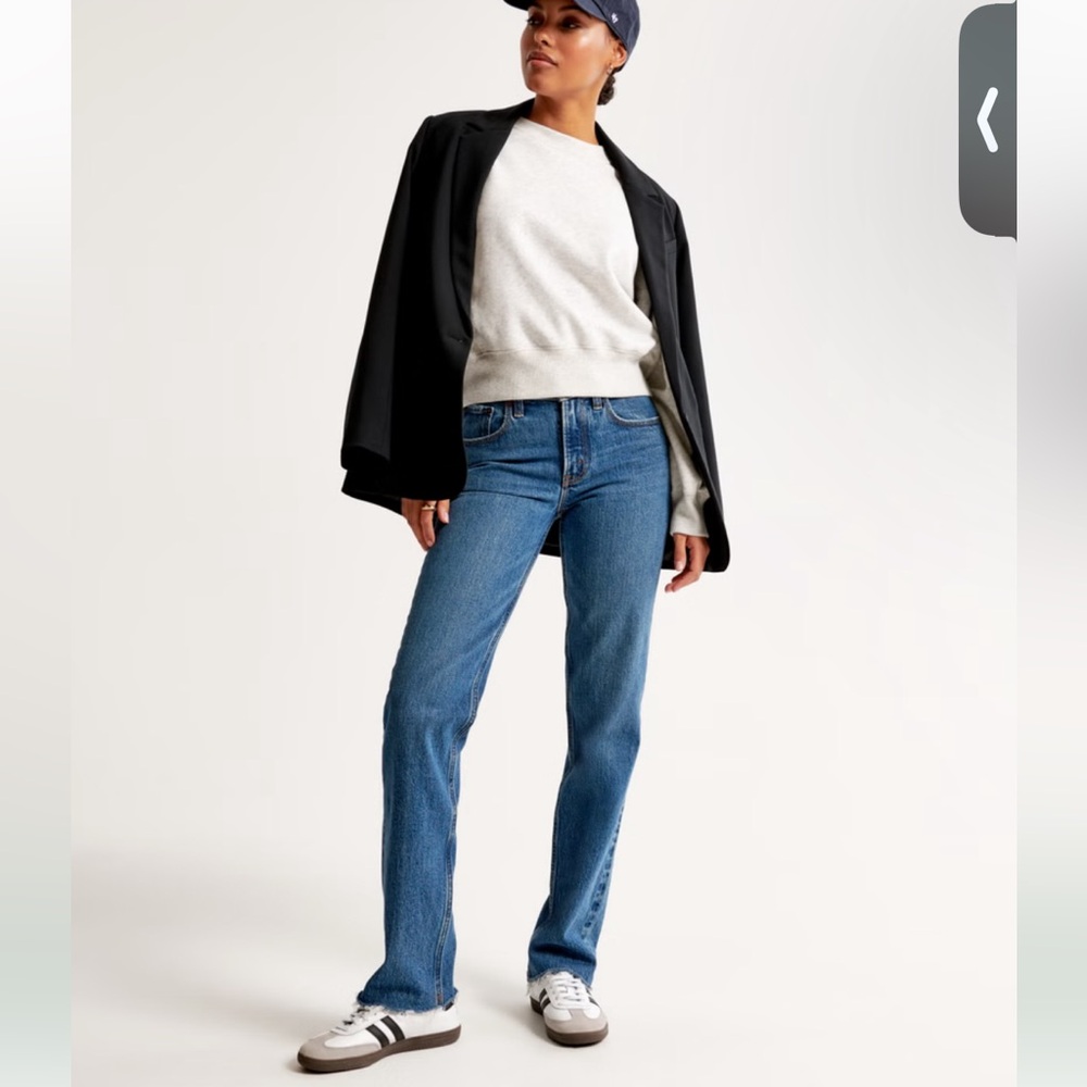 Abercrombie The 90s Straight Mid Rise Jean